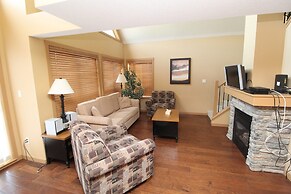 La Casa Lakeside Resort