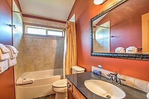 La Casa Lakeside Resort