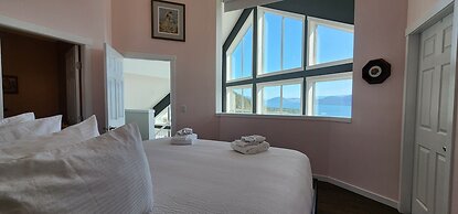 La Casa Lakeside Resort