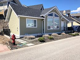 La Casa Lakeside Resort