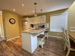 La Casa Lakeside Resort