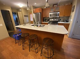 La Casa Lakeside Resort