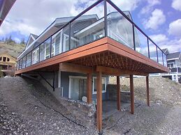 La Casa Lakeside Resort