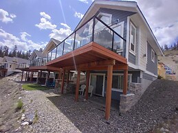 La Casa Lakeside Resort