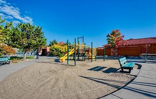 La Casa Lakeside Resort