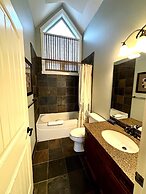 La Casa Lakeside Resort