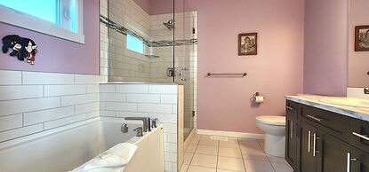 La Casa Lakeside Resort