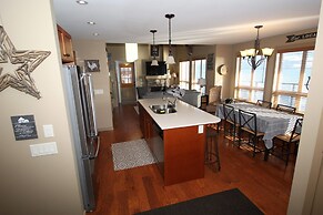 La Casa Lakeside Resort