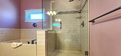 La Casa Lakeside Resort