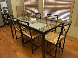 La Casa Lakeside Resort