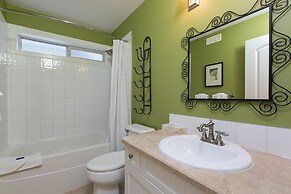 La Casa Lakeside Resort