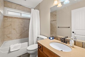 La Casa Lakeside Resort