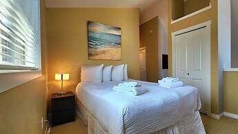 La Casa Lakeside Resort