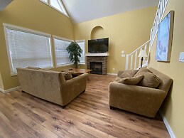 La Casa Lakeside Resort