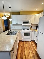 La Casa Lakeside Resort