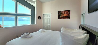 La Casa Lakeside Resort