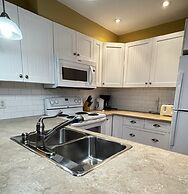 La Casa Lakeside Resort