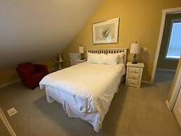 La Casa Lakeside Resort