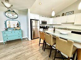 La Casa Lakeside Resort