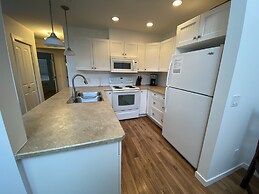 La Casa Lakeside Resort