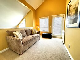 La Casa Lakeside Resort