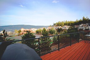 La Casa Lakeside Resort