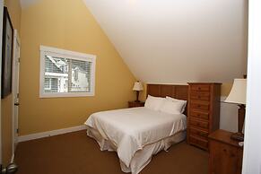 La Casa Lakeside Resort