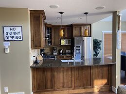 La Casa Lakeside Resort