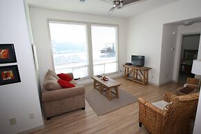 La Casa Lakeside Resort