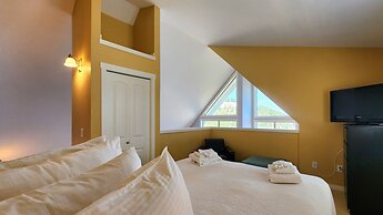 La Casa Lakeside Resort