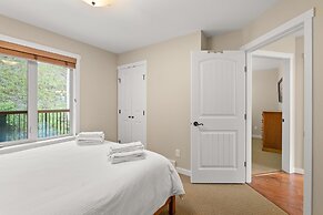 La Casa Lakeside Resort