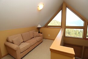 La Casa Lakeside Resort