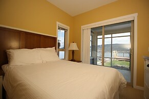 La Casa Lakeside Resort