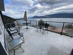 La Casa Lakeside Resort