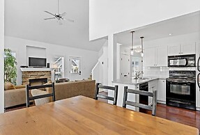 La Casa Lakeside Resort