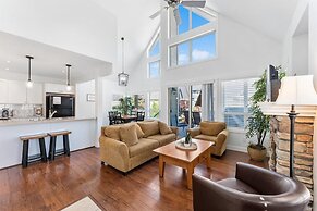 La Casa Lakeside Resort