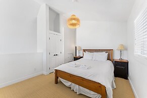 La Casa Lakeside Resort