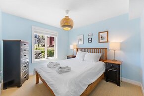 La Casa Lakeside Resort