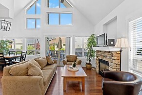 La Casa Lakeside Resort