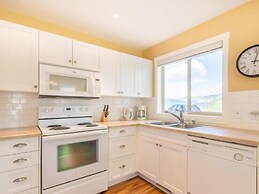 La Casa Lakeside Resort