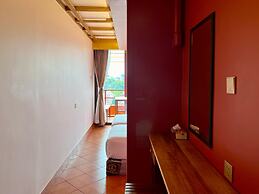 Cha Na Stay at Merry V