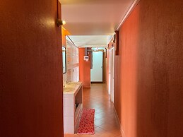 Cha Na Stay at Merry V