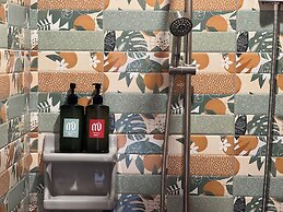 Cha Na Stay at Merry V