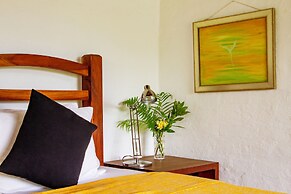 Bougainvillea Retreat