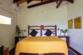Bougainvillea Retreat
