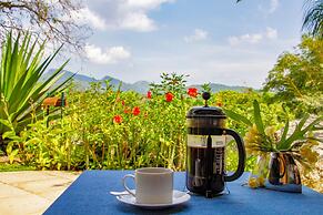 Bougainvillea Retreat
