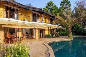Bougainvillea Retreat