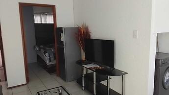One Bedroom Unit In Central Sandton