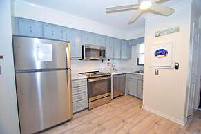 Park Place 101 2 Bedroom Condo by RedAwning