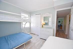 Park Place 101 2 Bedroom Condo by RedAwning